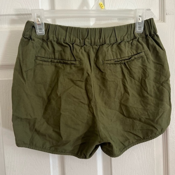 Women’s xsmall Madewell cotton shorts with pockets, Hunter green - Picture 5 of 5